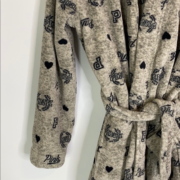 PINK Victoria’s Secret Gray Teddy Robe Size XS/S - Picture 2 of 7